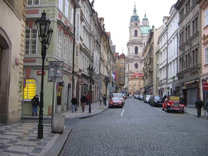 Gaslaterne Gasbeleuchtung Straßenbeleuchtung gaslight streetlight Tschechien Prag.