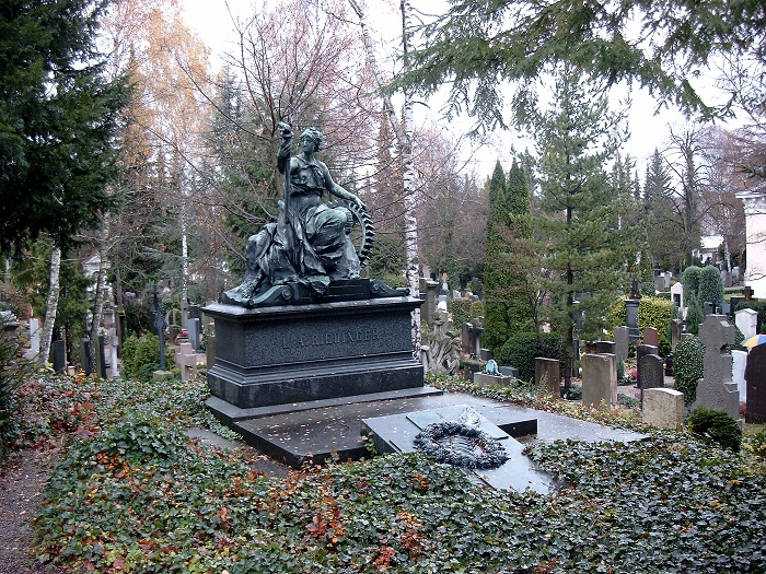 Grabstelle von L.A. Riedinger am Protestantischen Friedhof in Augsburg © Oliver Frühschütz 2002